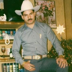 Meet your Posher, Jose